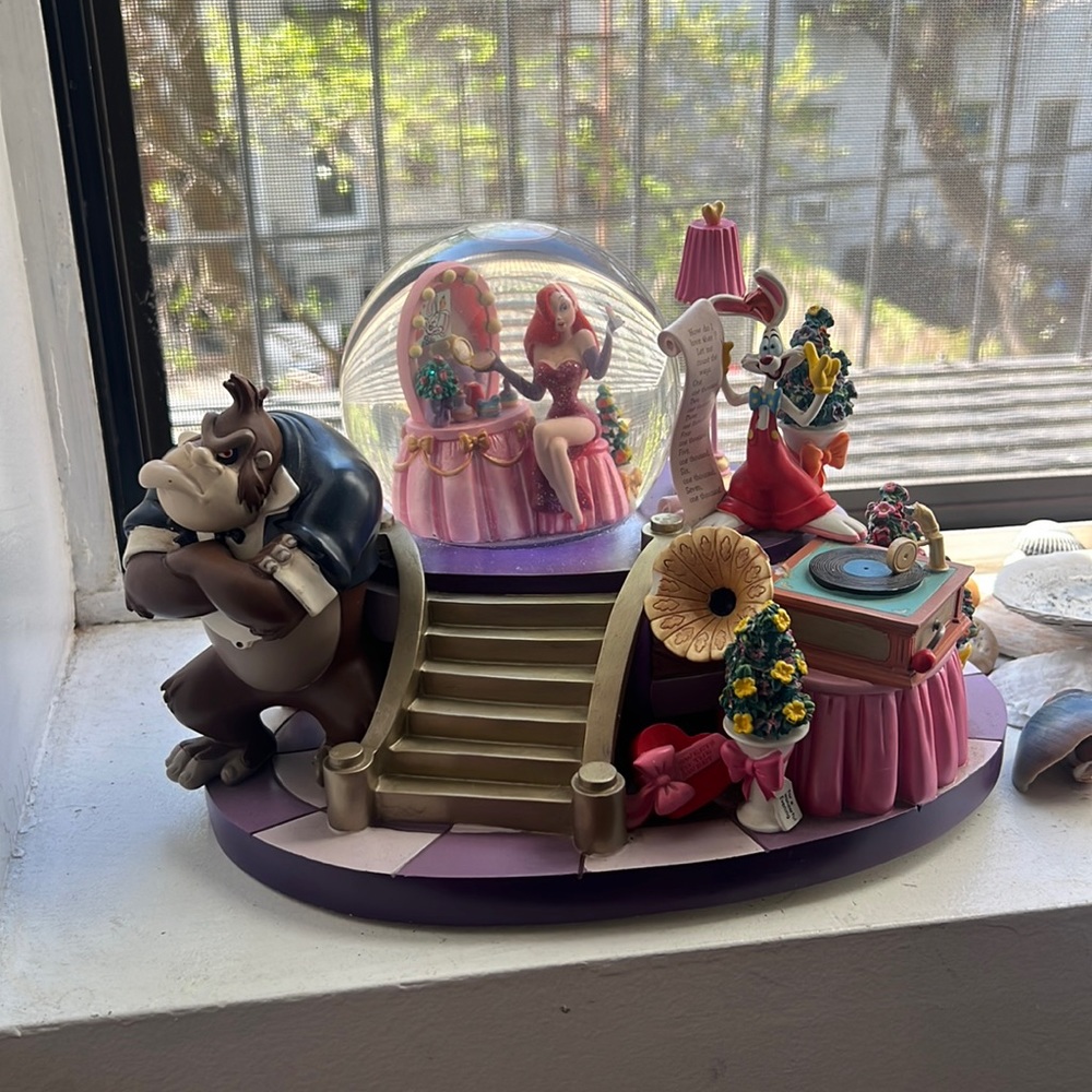Roger rabbit collectible snow globe